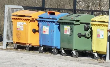 Kysučania začali triediť menej odpadu. Mesto dvíha varovný prst, nejde len o výšku poplatku