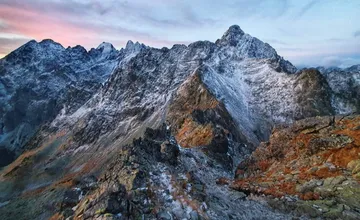 Turistika môže byť v týchto dňoch nebezpečná. Pred silným vetrom varujú horskí záchranári aj meteorológovia