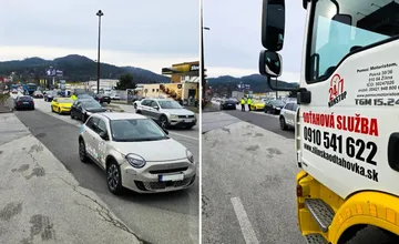 Na Kragujevskej ulici sa zrazili autá, blokujú jeden jazdný pruh. Dopravu riadi polícia