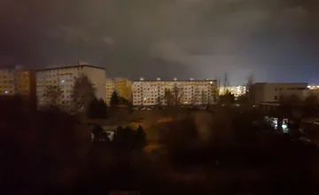 Tri časti Žiliny ostali večer bez elektriny. Na odstránení poruchy sa pracuje, čo ju spôsobilo?