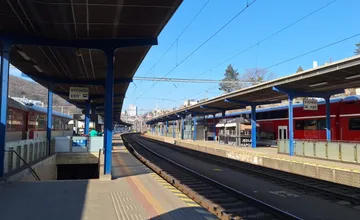 Výluku na železnici pri Žiline ukončili predčasne. Odrieknuté rýchliky vypravia podľa cestovného poriadku