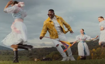 VIDEO: Folklóristi zo Žiliny si zahrali v klipe kubánskeho speváka. Eusebio predstavuje pieseň Šiby ryby