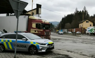 Slintačka a krívačka v našej krajine núti Poľsko konať. Sprísňuje režim na hraniciach