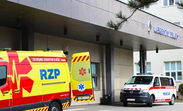 Úrazy, problémy s dýchaním aj alkohol. Žilinská nemocnica mala cez sviatky plné ruky práce