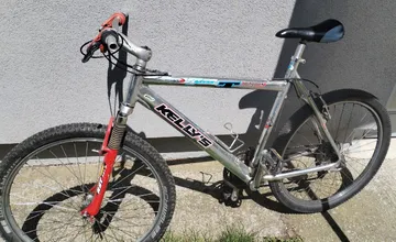 Našiel sa ďalší ukradnutý bicykel! Zlodej ho postupne menil, no vrátil sa k majiteľovi