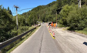 FOTO: Tisícová oprava mosta v Zázrivej obmedzí dopravu na tri mesiace. Práce už začali