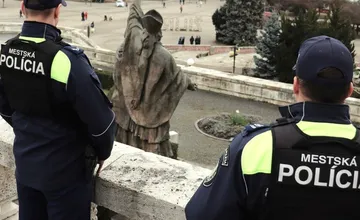 Počas Stredovekého dňa sa v dave ľudí v Žiline stratilo malé dievčatko. Mestskí policajti mali plné ruky práce