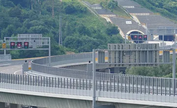 Na diaľnici pri Žiline budú opravovať mostné závery. Práce obmedzia premávku na takmer dva mesiace