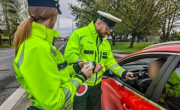 Žilinskí policajti zaplnili cesty, za dve hodiny chytili 11 opitých vodičov a zistili 3 trestné činy