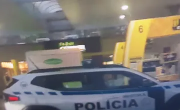 Pri čerpacej stanici na Žilinskej ceste ležal nevládny muž, pri druhej pumpe mladá žena