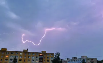 Žilinský kraj je pod búrkovou výstrahou. Lejak a silný vietor môžu prekvapiť už počas dňa