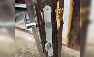 Zlodej si vyhliadol garáž na Orave. V noci z nej odniesol hodnotné náradie