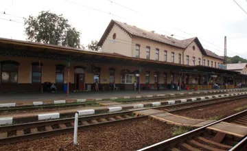 Rozsiahla rekonštrukcia železničnej stanice vo Vrútkach začala. Aké zmeny čakajú cestujúcich?