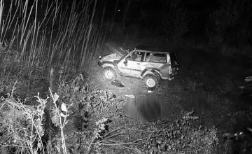 Tragická nehoda pri Žiline: Na mol opitý vodič vyletel z cesty, jeho spolujazdec zomrel pod autom