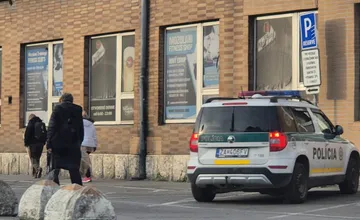 Na železničnej stanici v Žiline prerušili dopravu. Zasahuje tam polícia
