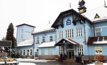 Dôstojná stanica namiesto útočiska pre alkoholikov? Železnice chystajú investíciu na Liptove