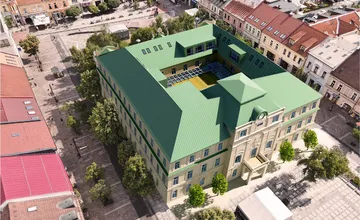 FOTO: Na Liptove chcú zachrániť vyše 200-ročný Župný dom. Vznikne v ňom moderné presklené átrium