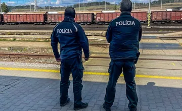 V obci pri Žiline uzavrú železničné priecestie, prejdú ním len záchranné zložky