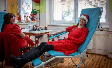 Slováci sa podelili o dojímavé spomienky a príbehy. Toto sú ich dôvody, prečo darujú krv