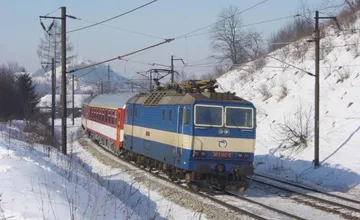 Pokazené rušne aj poškodená infraštruktúra. Vlaky okolo Žiliny meškajú, sú odrieknuté alebo nahradené