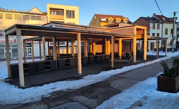 Žilina priznáva, že nové trhovisko bol krok vedľa. Stavba zíva prázdnotou, hľadajú jej ďalšie využitie