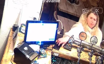 VIDEO: V obľúbenom podniku na Bulvári opäť úradovala zlodejka. Čo to tak šikovne vzala z baru?