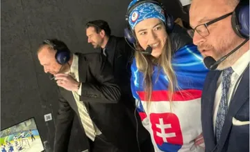 Priniesla Vlhová šťastie? Po jej príchode na komentátorskú lavičku padli oba góly. Fanúšikovia: Nemôže prísť aj dnes? 