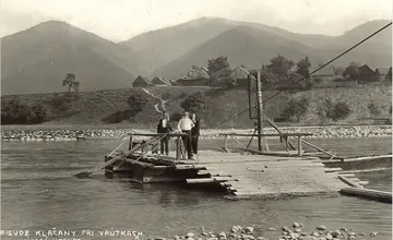 „Tetka, prevez ma!“ Keď cez Váh nebol most. Medzi Kľačanmi a Vrútkami premával drevený prievoz