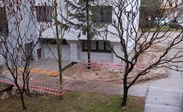 Obnova bytového domu na Karpatskej v Žiline bude drahšia, termín dokončenia sa posunul