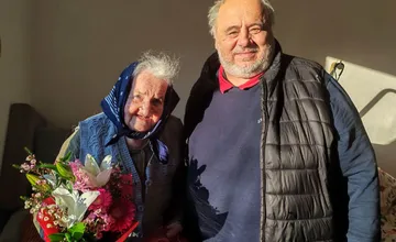 Pani Mária zo Zázrivej oslávila v plnom zdraví krásne jubileum. Prezývajú ju živou kronikou obce