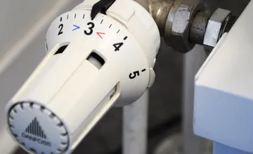 Ako najlepšie ušetriť na energiách? Niektoré tipy vás prekvapia. Pracovníci SSE navštívia Rosinu