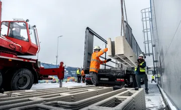 FOTO: Pri Klokane v Žiline vyrastá unikát. Takúto autoumyváreň nemajú nikde na Slovensku