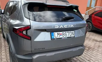 Večer zaparkoval, ráno si už auto nenašiel. Z Liptova zmizla úplne nová Dacia, hľadá ju HAKA