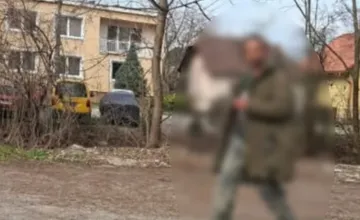 Muž, ktorý obťažoval a ohrozoval Žilinčanov, sa postavil pred súd. Skončil za mrežami