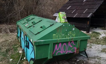 Lákajú medvede k ľuďom! Národný park Veľká Fatra upozornil na nebezpečný nález v známej doline