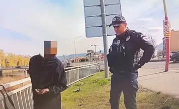 Kuriózna krádež v predajni v Ružomberku. Zlodej si na svoje úlovky zobral rovno kufor