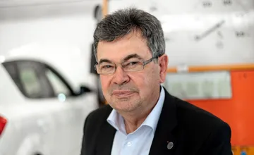 Žilinskú univerzitu zahalil smútok. Zomrel uznávaný profesor, ostalo po ňom celoživotné dielo