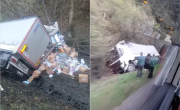 FOTO: Na Kysuciach sa prevrátil kamión plný pracích prostriedkov, kolóny sa tvorili hodiny