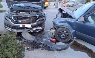 FOTO: Pri nehode dvoch áut v Oščadnici sa zranilo päť osôb, potrebný bol zásah záchranných zložiek