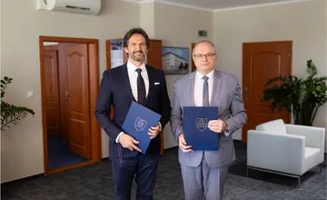 UNIZA po vlne kritiky obhajuje memorandum s Kaliňákom. Hovorí o otvorenej diskusii, komentáre vypla