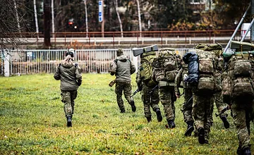 Žilinou sa bude ozývať streľba aj zvýšený hluk cez deň i v noci. Prebiehať tu bude vojenský výcvik