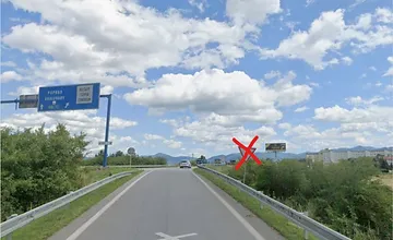 Zmena dopravy pri výjazde z Priekopy v Martine vyvolala ostrú diskusiu vodičov. Bude to chaos a búračky, odkazujú 