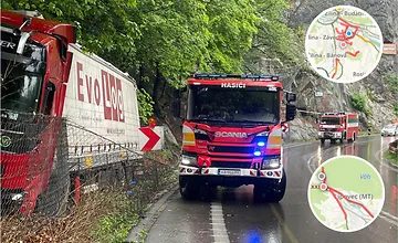 FOTO: Doprava v Žiline kolabuje. Pod Strečnom sa zrazili dva kamióny, ďalšia nehoda v centre mesta