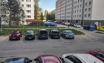Kedy sa začnú osádzať nové značky na Hlinách a Bôriku? Mesto zverejnilo harmonogram spoplatnenia parkovania