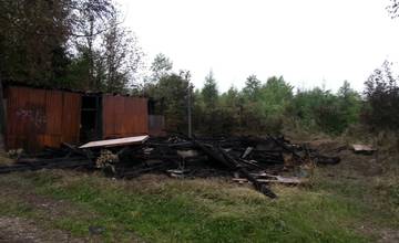 Holubiarska chata v Trnovom zhorela do tla