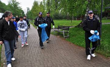 Lesopark je opäť čistejší