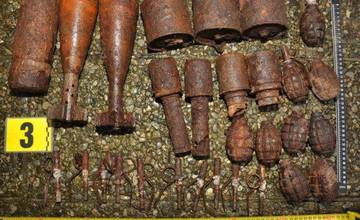 Muž z Martina skrýval 2860 rôznych nábojov a striel!