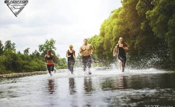 Plazenie, beh, brodenie sa vo vode a zdolávanie strachu, o tom je Gladiátor