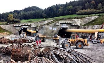 Práce na tuneli v Ovčiarsku rýchlo napredujú