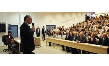 Prezident Kiska chválil Žilinskú univerzitu počas návštevy